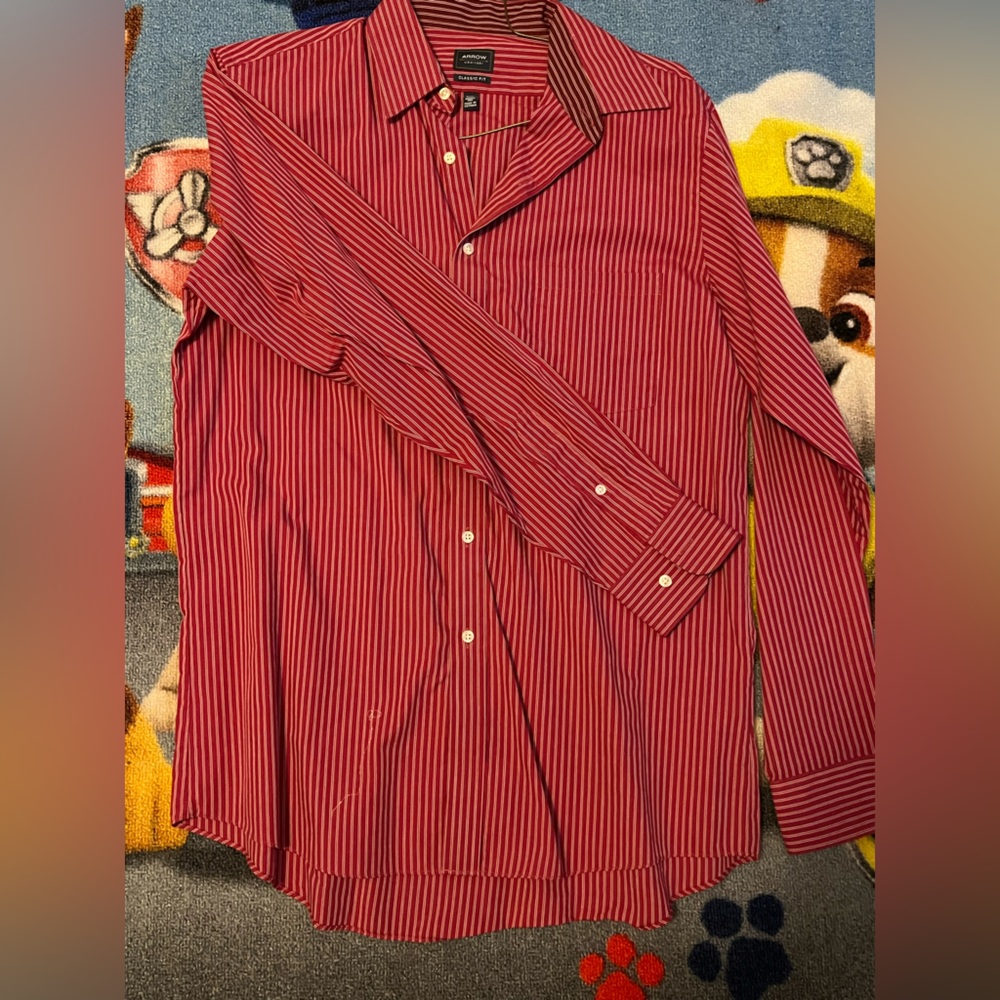 Arrow dress shirt medium